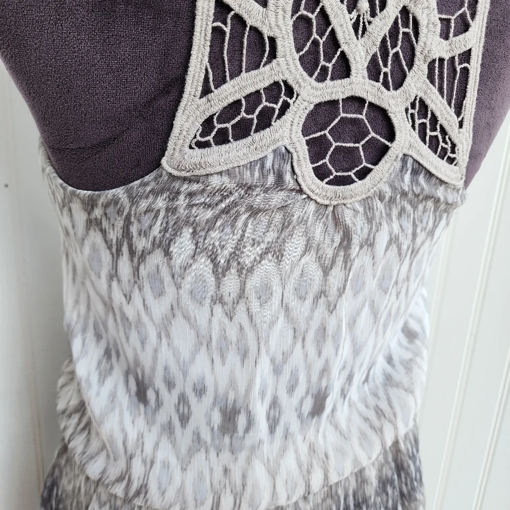 EXPRESS Sleeveless Gray Layered Dress Laced Neckline Elastic Waist Sz XS